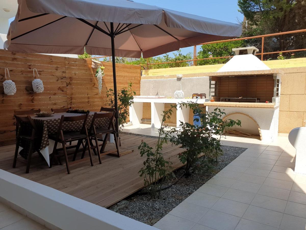Sea Breeze Villa Хараки Экстерьер фото